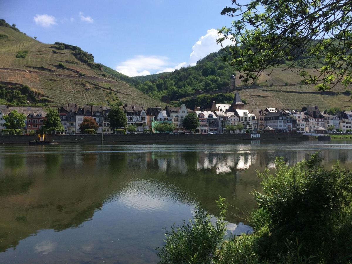 Appartamento Haus Margarete Zell an der Mosel Esterno foto